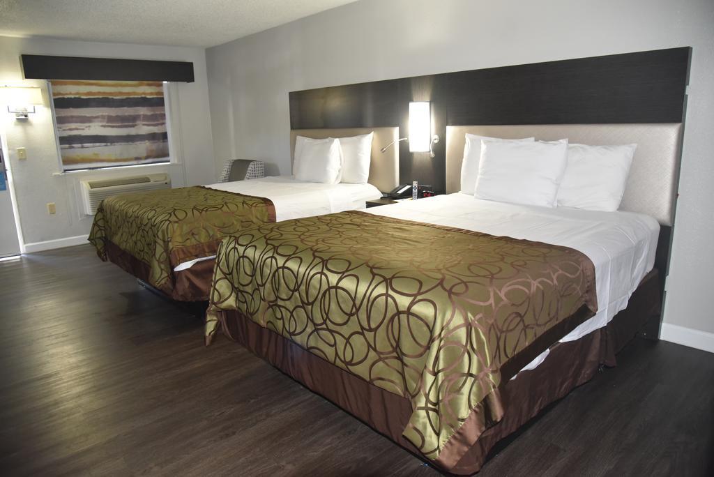 Days Inn By Wyndham Goose Creek North Charleston Bilik gambar